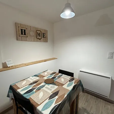 Au Calme Les Hirondelles Apartment