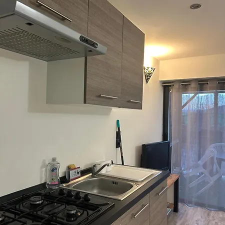 Apartment Au Calme Les Hirondelles Les Mees