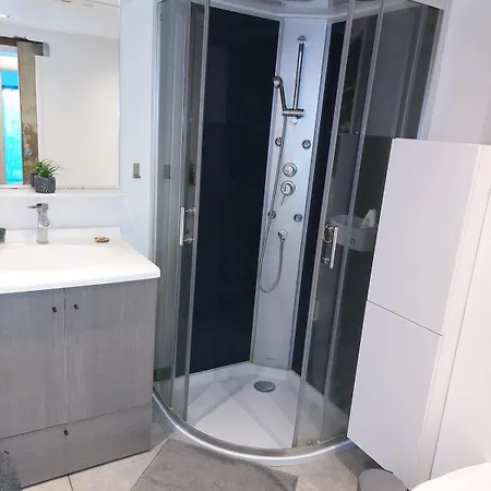 Au Calme Les Hirondelles Apartamento Les Mées