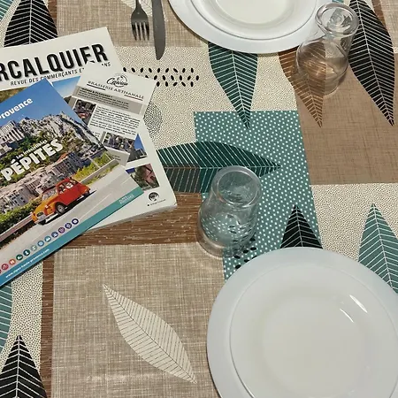 Au Calme Les Hirondelles * Les Mées