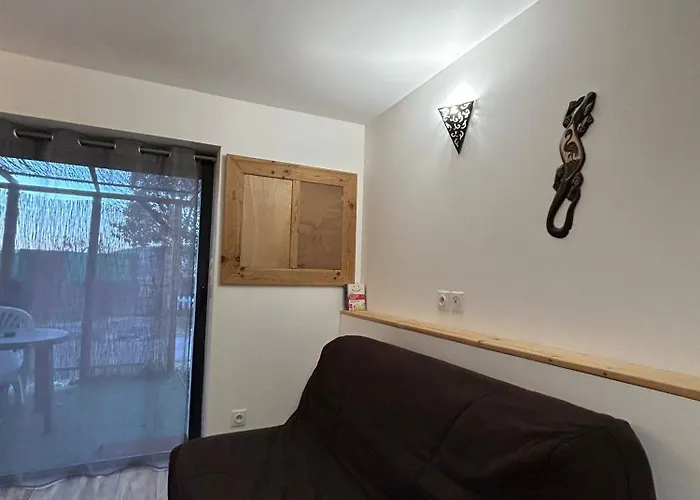 Au Calme Les Hirondelles